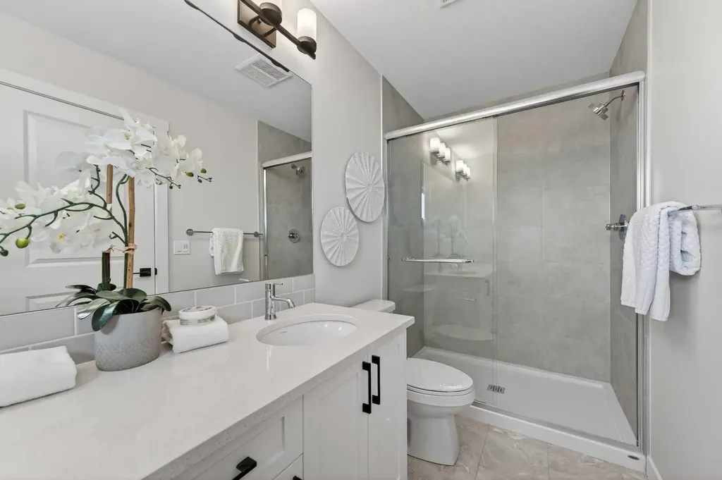 420 Lewiston Landing NE Calgary AB T3L 2M4