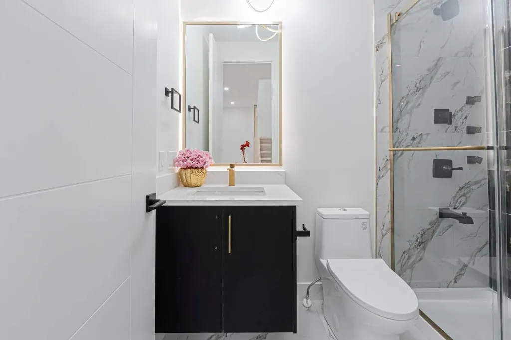 137 Saddlecrest Circle NE Calgary AB T3J 0Z2