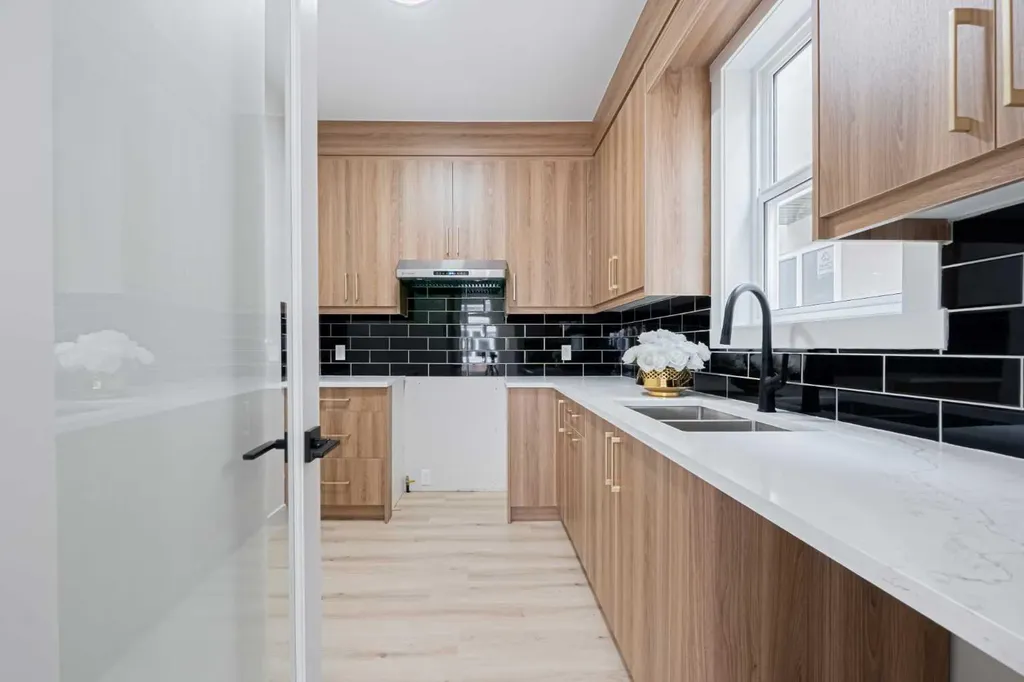 137 Saddlecrest Circle NE Calgary AB T3J 0Z2