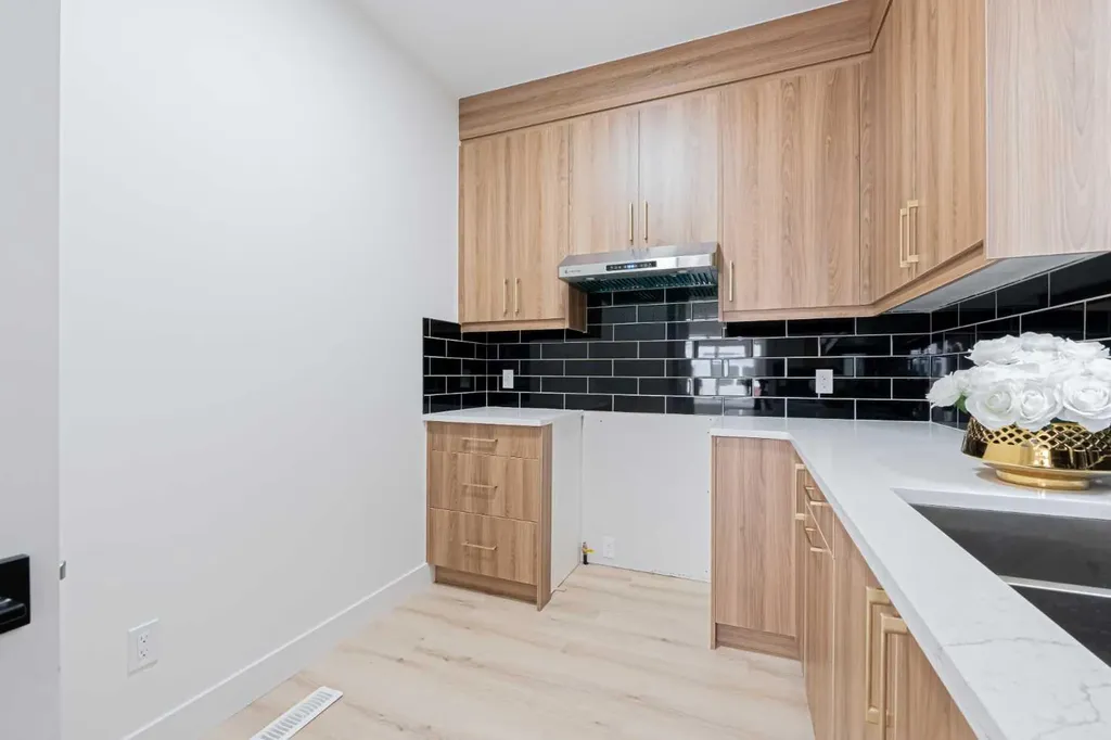 137 Saddlecrest Circle NE Calgary AB T3J 0Z2