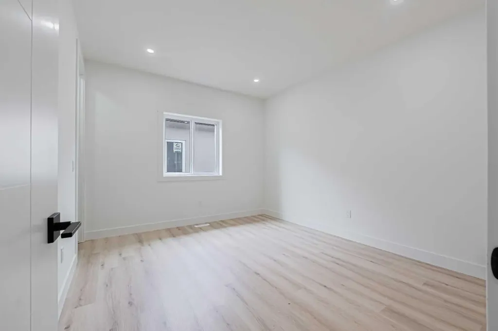 137 Saddlecrest Circle NE Calgary AB T3J 0Z2