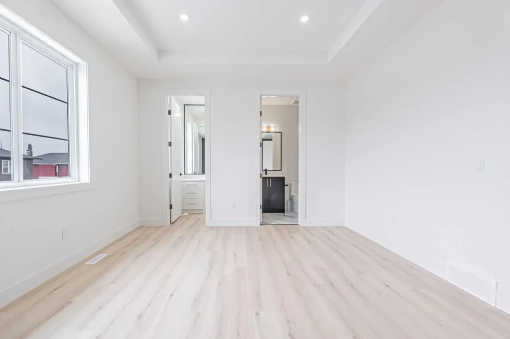137 Saddlecrest Circle NE Calgary AB T3J 0Z2