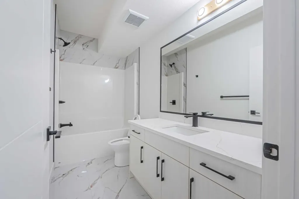137 Saddlecrest Circle NE Calgary AB T3J 0Z2
