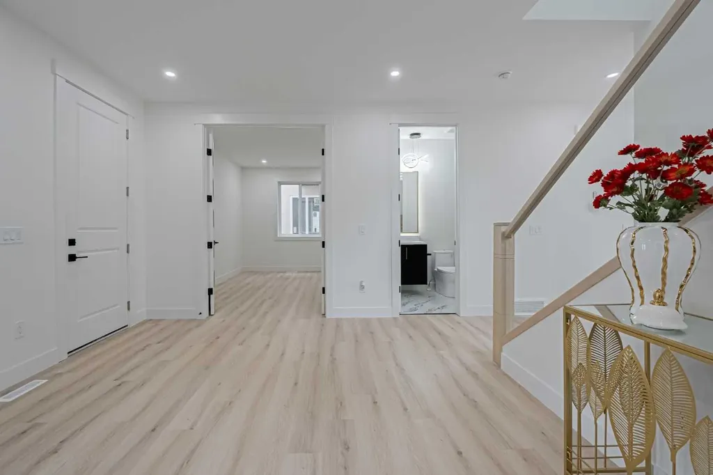 137 Saddlecrest Circle NE Calgary AB T3J 0Z2