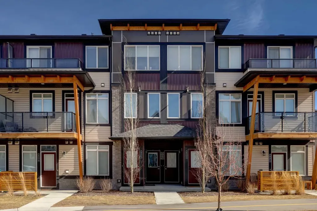 10060 46 Street NE Calgary AB T3J 2H8