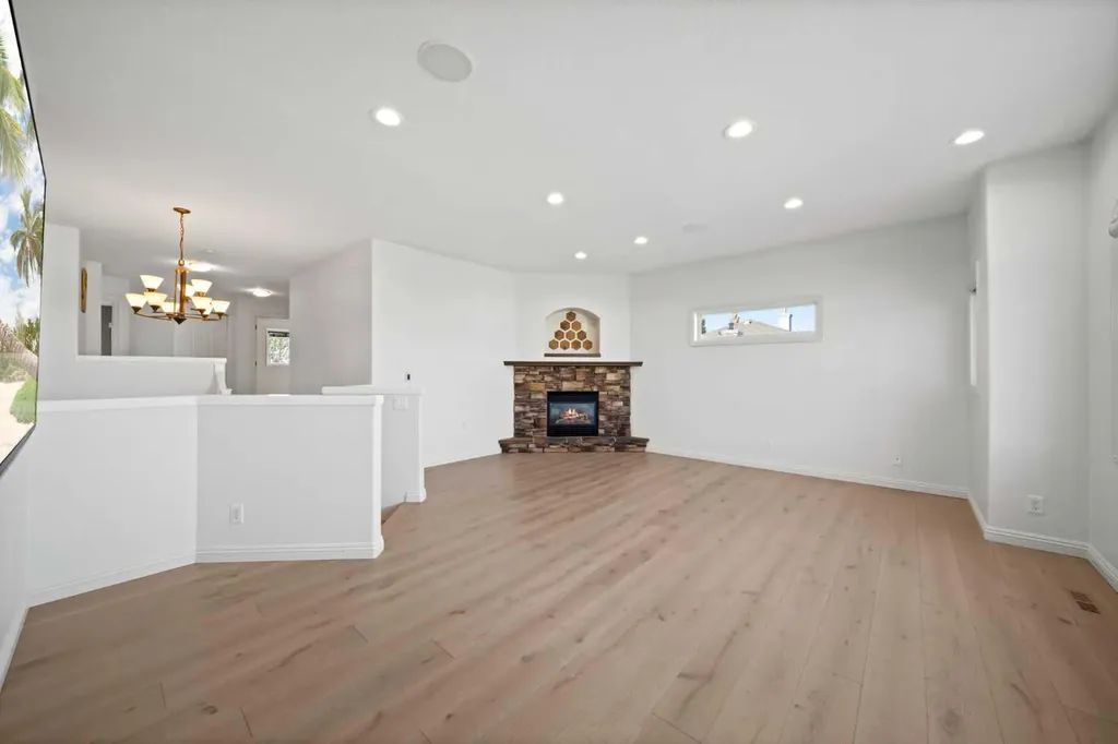 116 Allwright Close Red Deer AB T4R 3P2