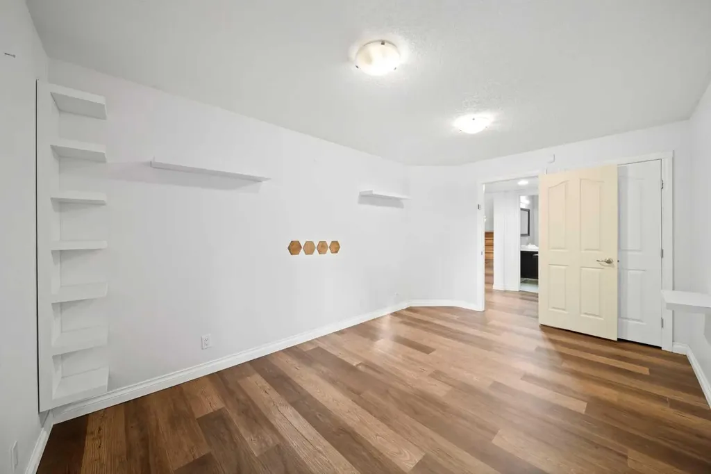 116 Allwright Close Red Deer AB T4R 3P2