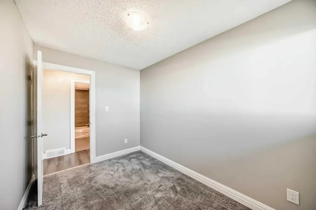 199 Maitland Drive NE Calgary AB T2A 5C1
