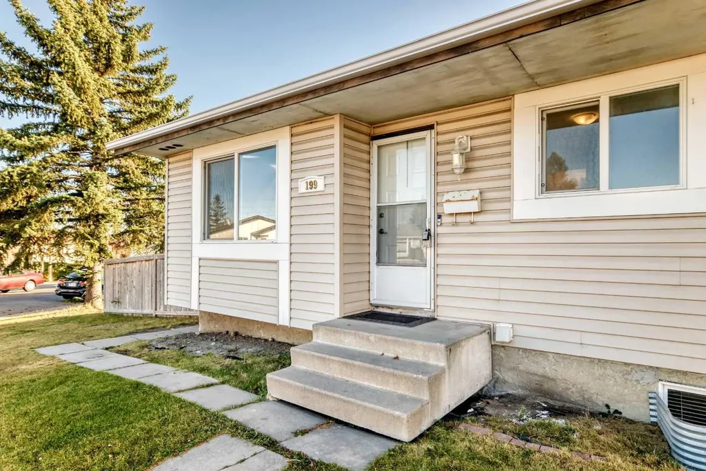 199 Maitland Drive NE Calgary AB T2A 5C1