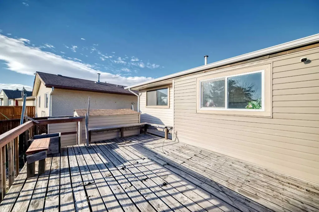 199 Maitland Drive NE Calgary AB T2A 5C1