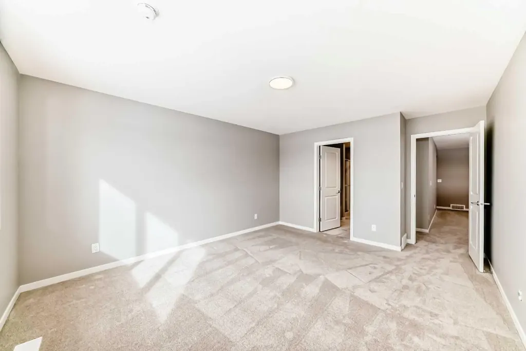 1093 Sawgrass Link NW Airdrie AB T4B5V2