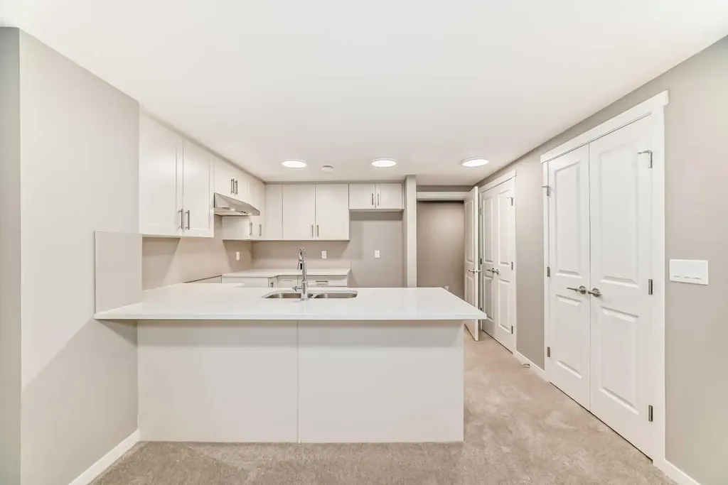 1093 Sawgrass Link NW Airdrie AB T4B5V2