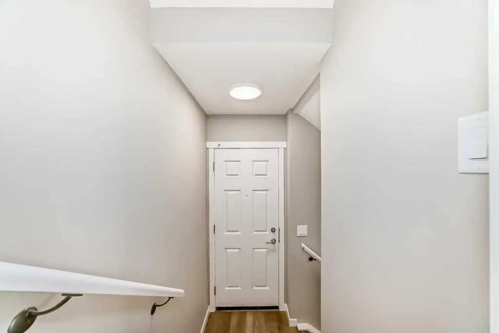 1093 Sawgrass Link NW Airdrie AB T4B5V2
