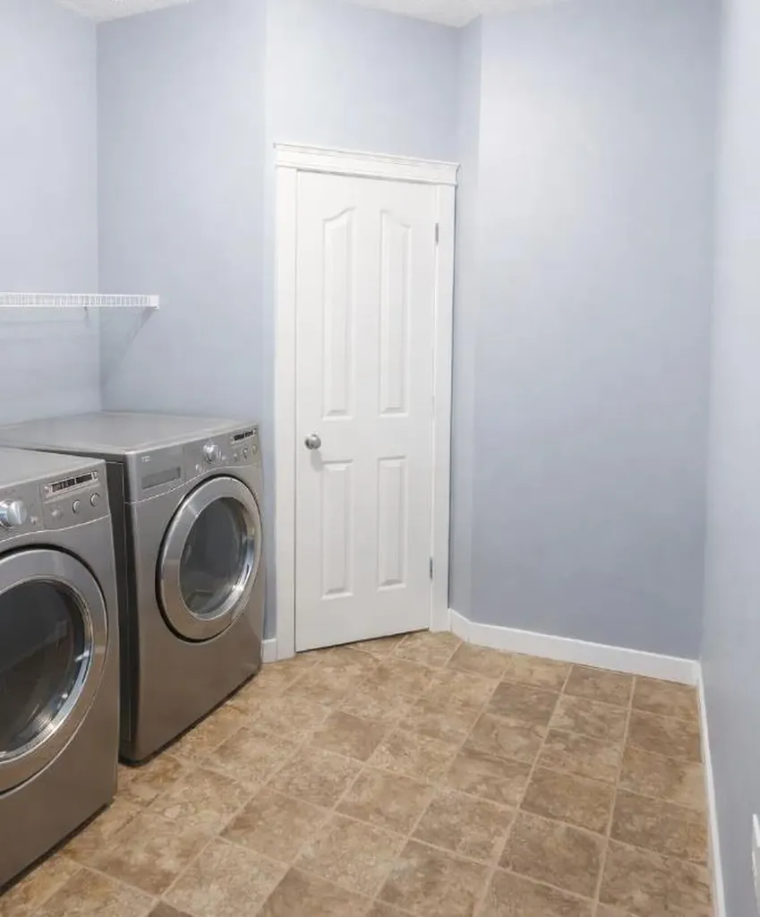 1580 New Brighton Drive SE Calgary AB T2Z 0P8