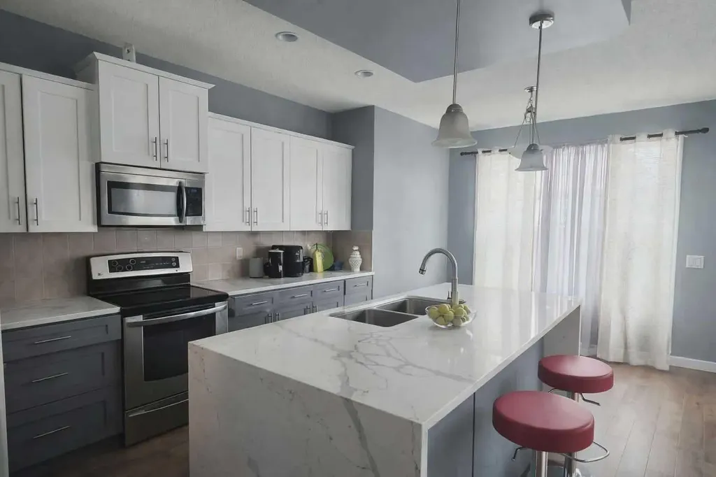 1580 New Brighton Drive SE Calgary AB T2Z 0P8