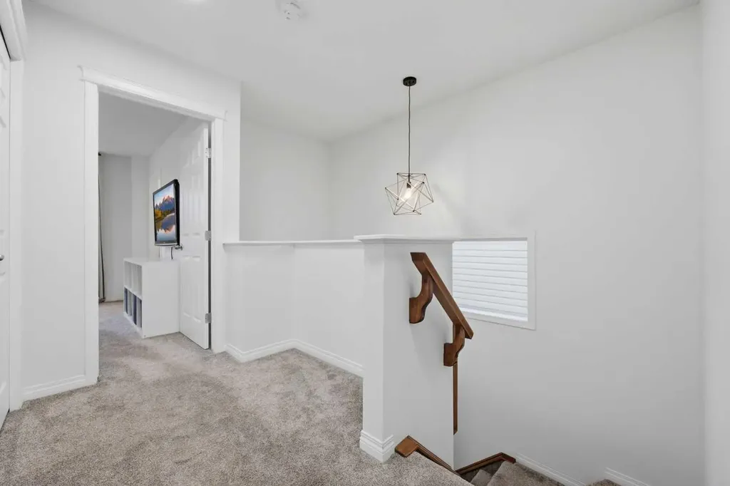 35 Covecreek Place NE Calgary AB T3K 0L3