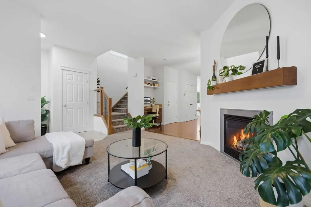 35 Covecreek Place NE Calgary AB T3K 0L3