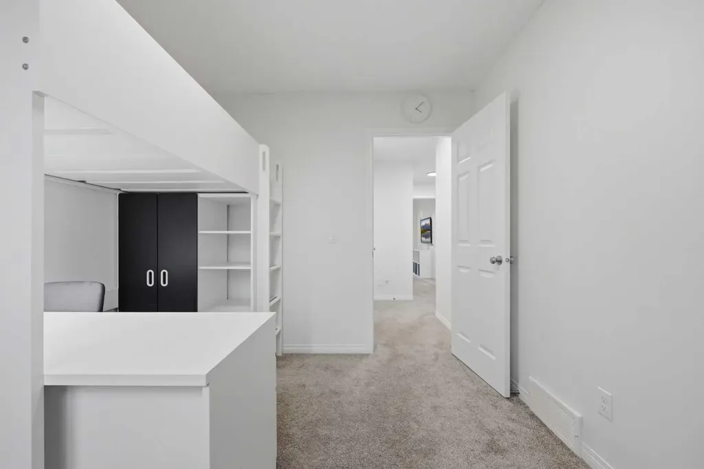 35 Covecreek Place NE Calgary AB T3K 0L3