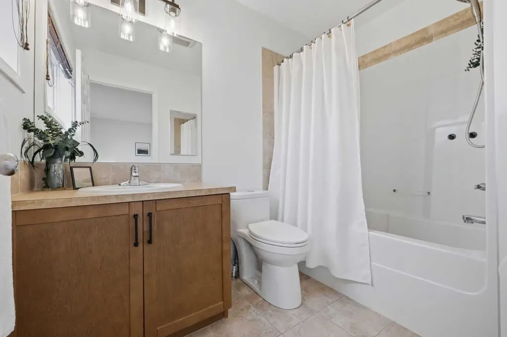35 Covecreek Place NE Calgary AB T3K 0L3