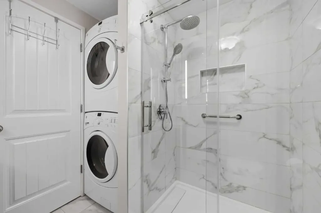 35 Covecreek Place NE Calgary AB T3K 0L3