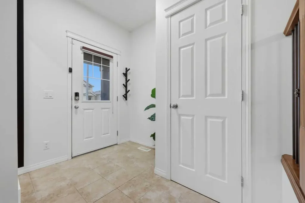 35 Covecreek Place NE Calgary AB T3K 0L3