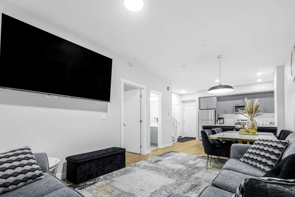 151 Skyview Bay NE Calgary AB T3N1N6