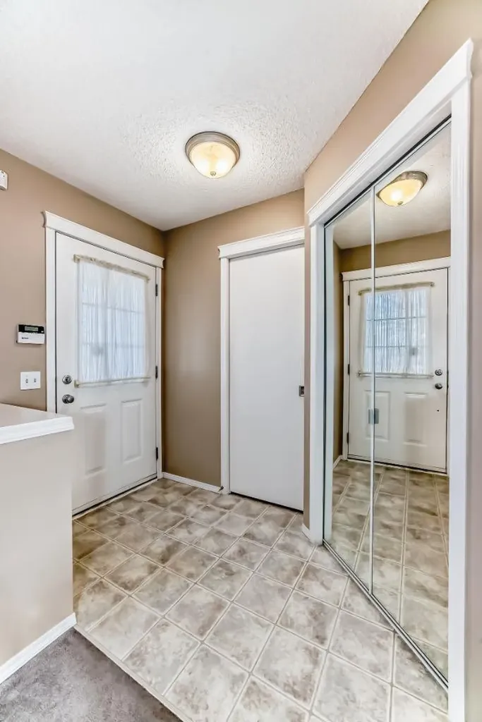 240 Prestwick Way SE Calgary AB T2Z 2Z5