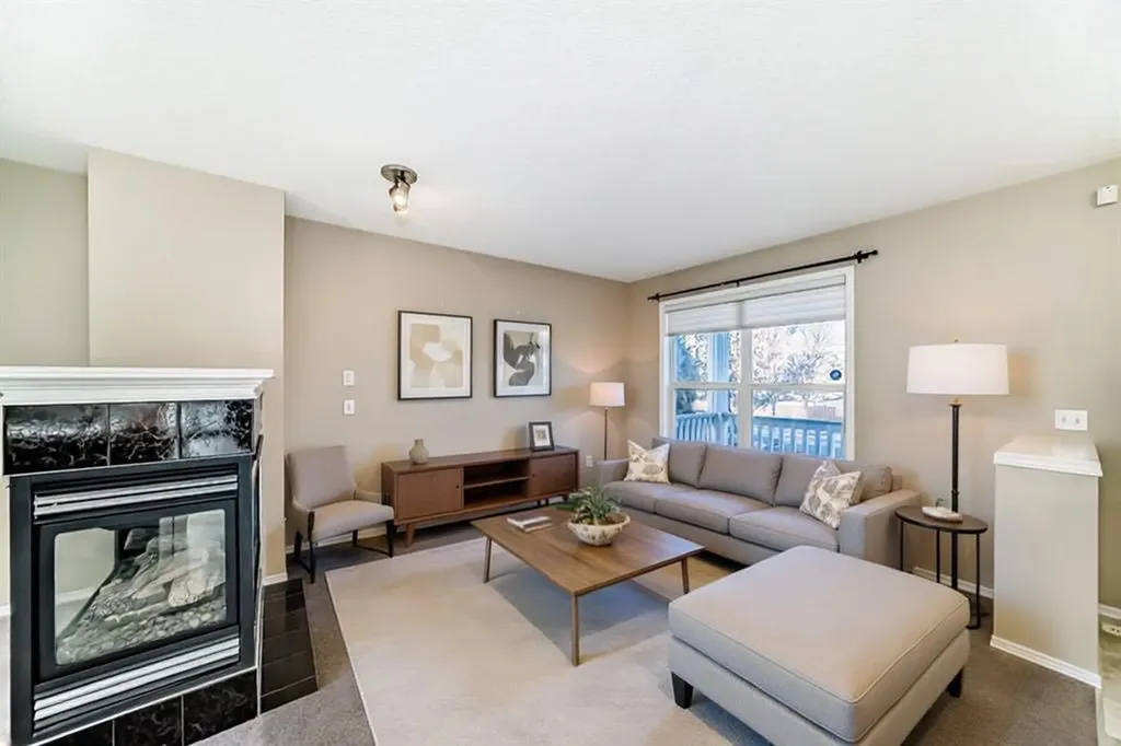 240 Prestwick Way SE Calgary AB T2Z 2Z5