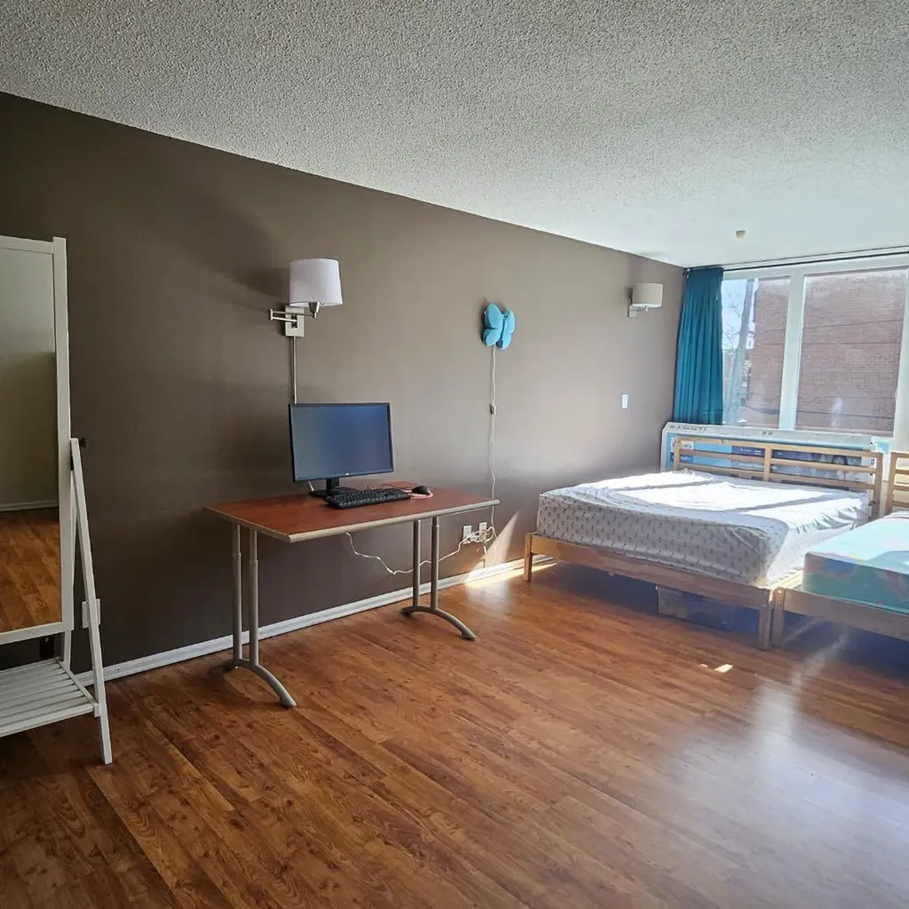 511 56 Avenue SW Calgary AB T2V 0G6