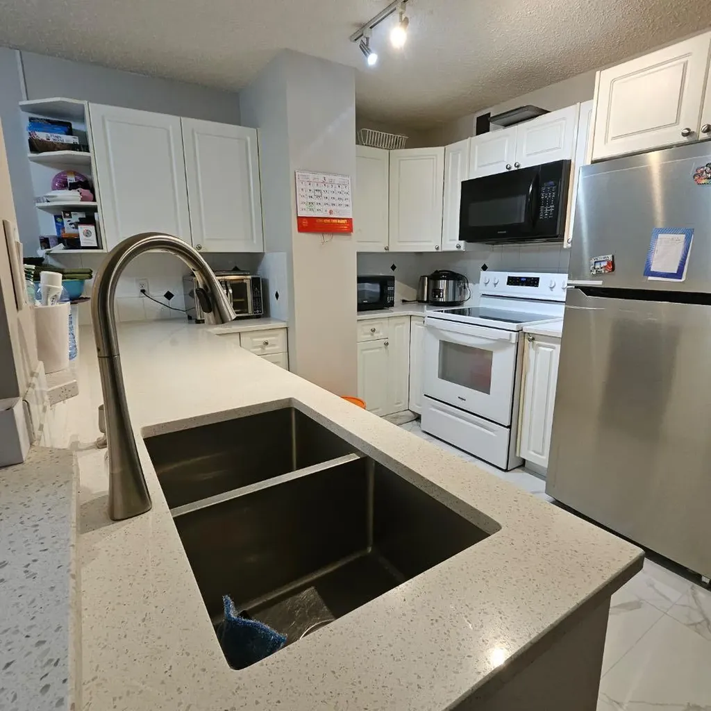 511 56 Avenue SW Calgary AB T2V 0G6