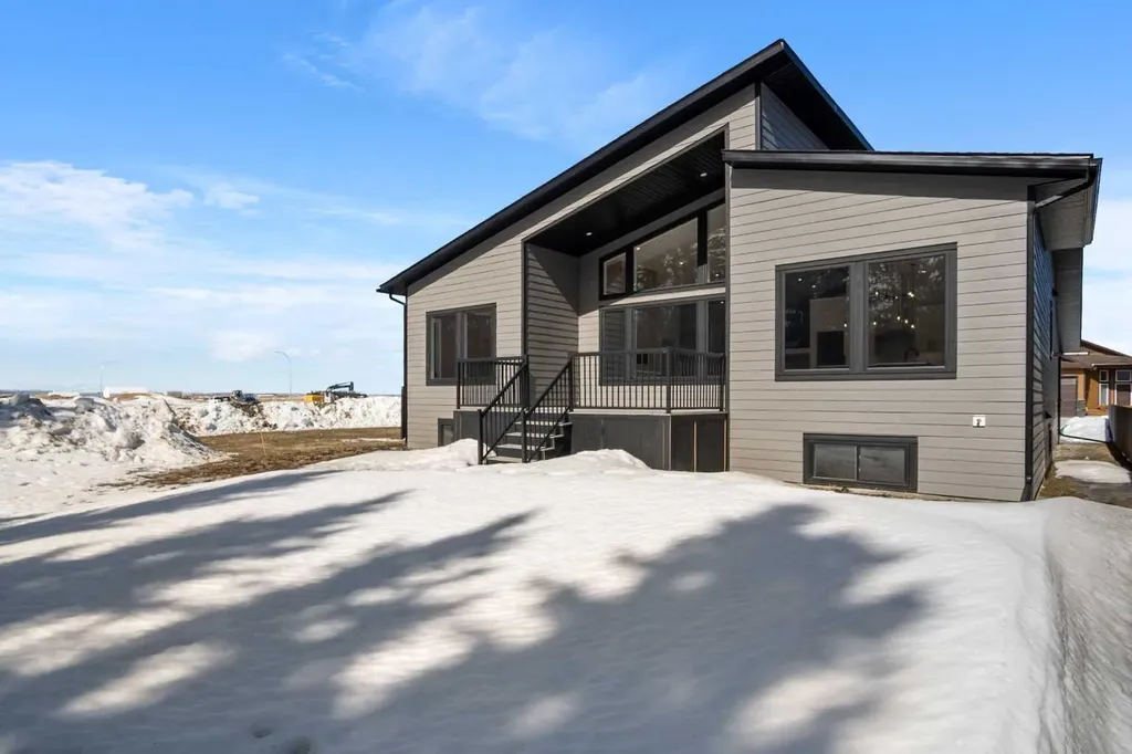 43 Viceroy Crescent Olds AB T4H0G2