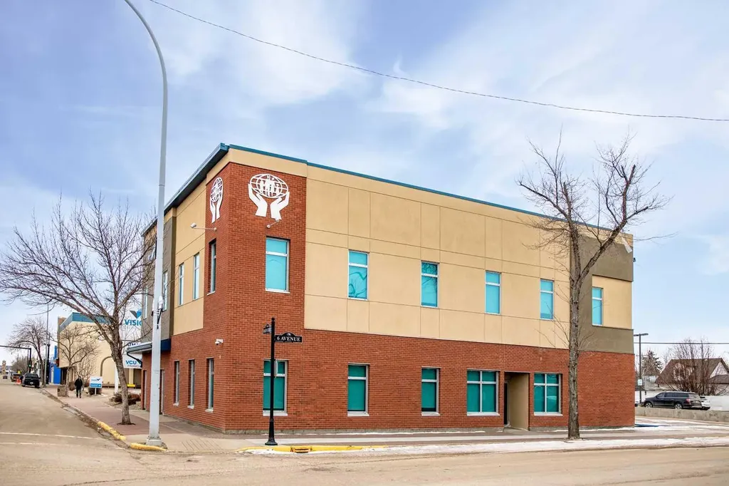 522 10 Street Wainwright AB T9W 1P4