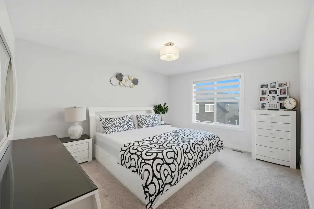 1448 Bayview Point SW Airdrie AB T4B 5K2