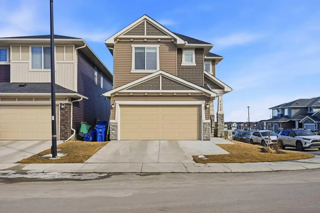 1448 Bayview Point SW Airdrie AB T4B 5K2