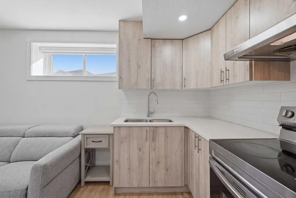 1448 Bayview Point SW Airdrie AB T4B 5K2