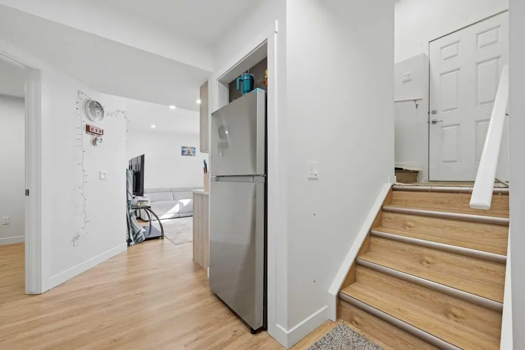 1448 Bayview Point SW Airdrie AB T4B 5K2