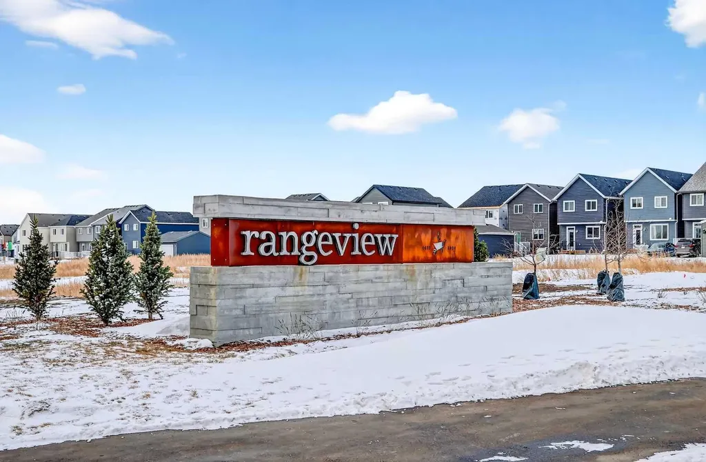 1750 Rangeview Drive SE Calgary AB T3S 0X3