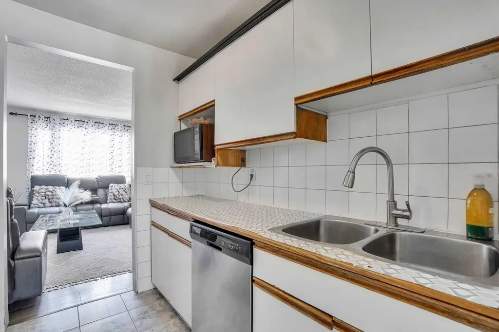 12 Templewood Drive NE Calgary AB T1Y4R7