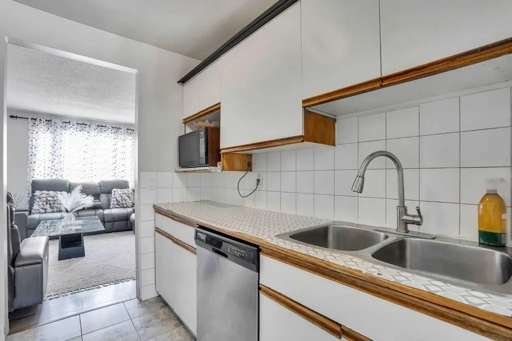 12 Templewood Drive NE Calgary AB T1Y4R7