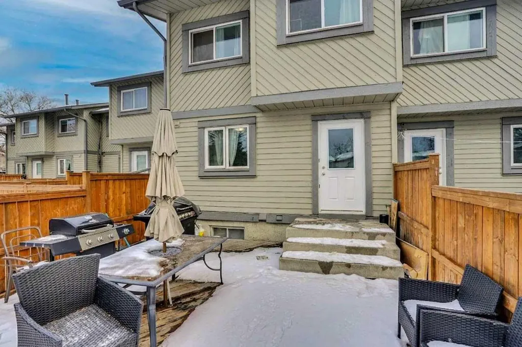 12 Templewood Drive NE Calgary AB T1Y4R7