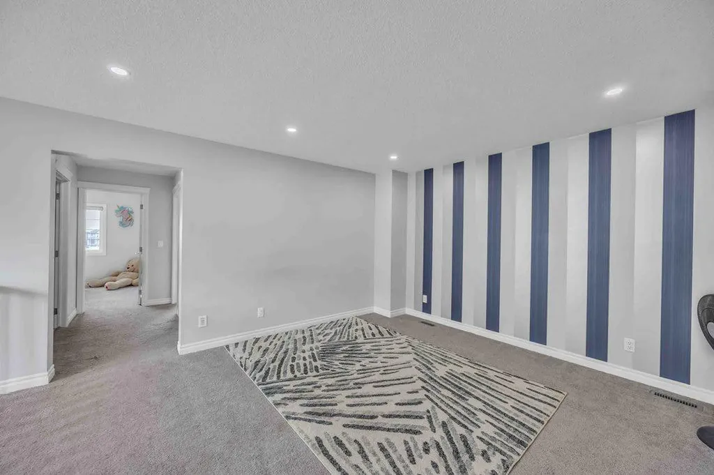 184 Cornerbrook Common NE Calgary AB T3N1L9