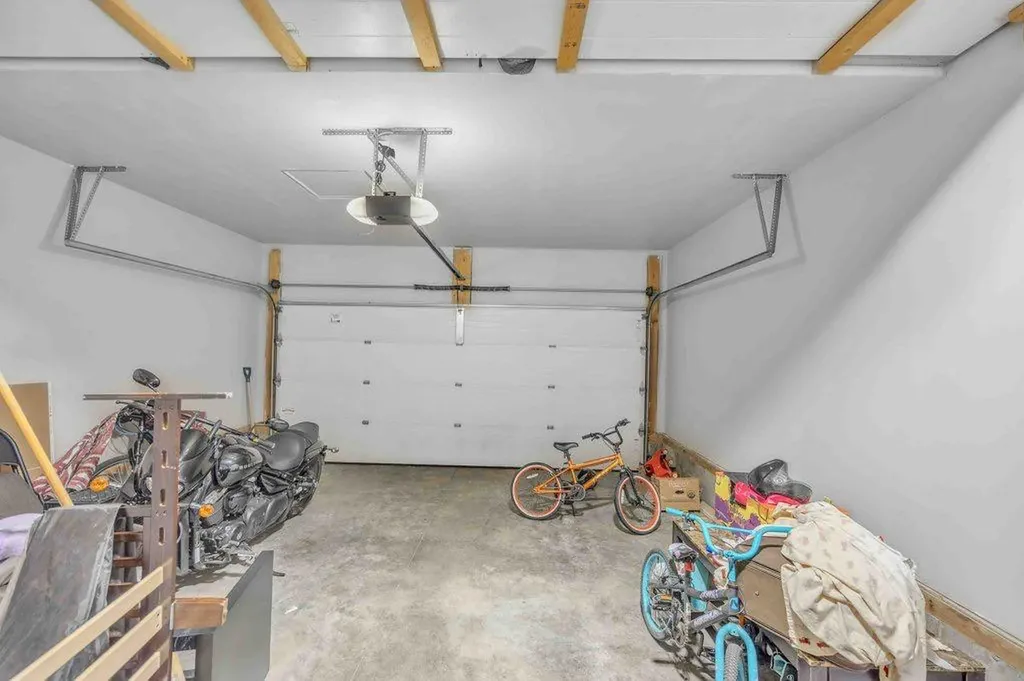 184 Cornerbrook Common NE Calgary AB T3N1L9