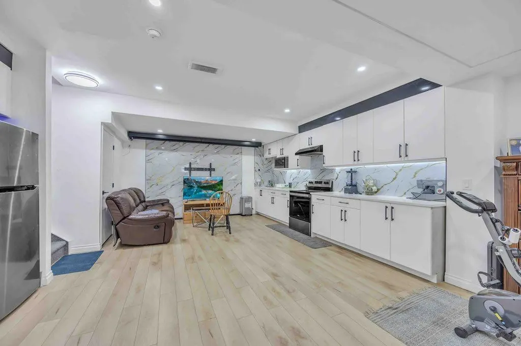 184 Cornerbrook Common NE Calgary AB T3N1L9