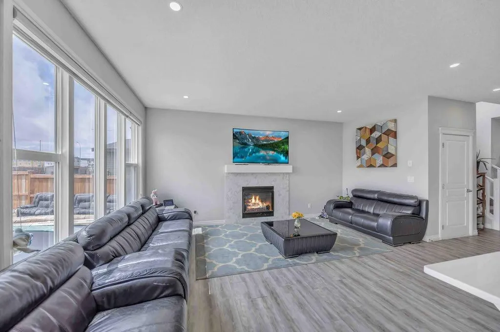 184 Cornerbrook Common NE Calgary AB T3N1L9