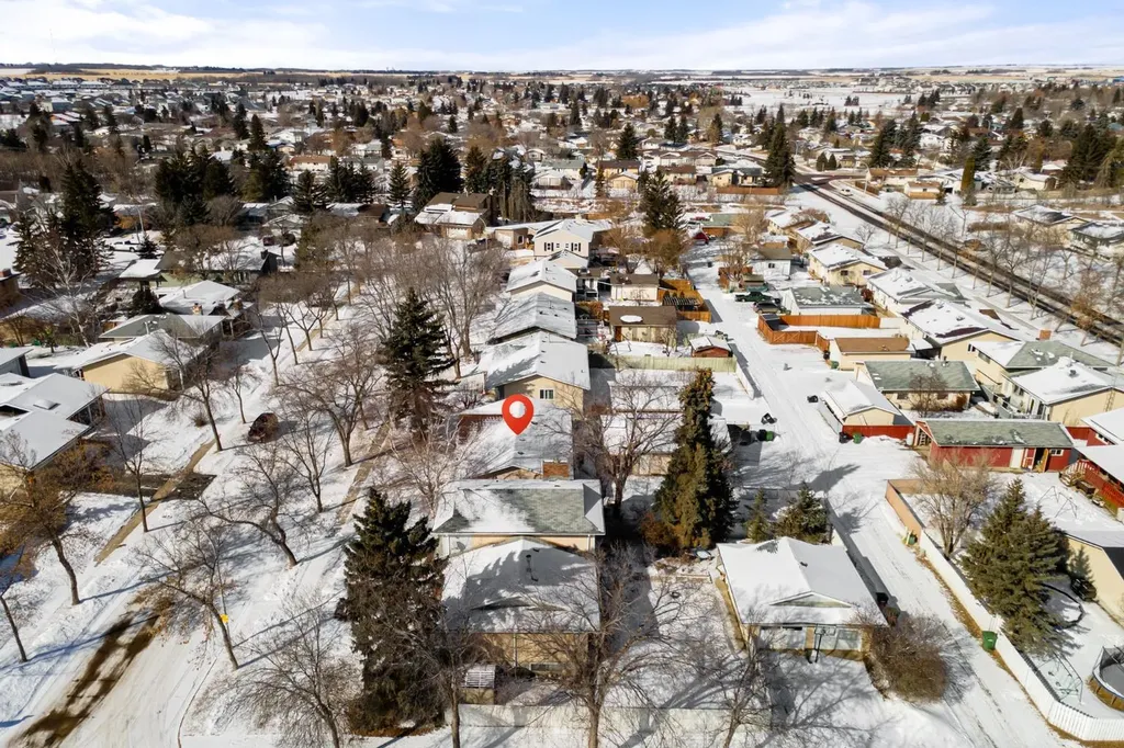 6304 39 Avenue Camrose AB T4V 2Z4