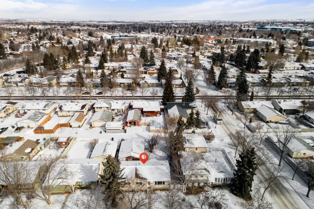 6304 39 Avenue Camrose AB T4V 2Z4