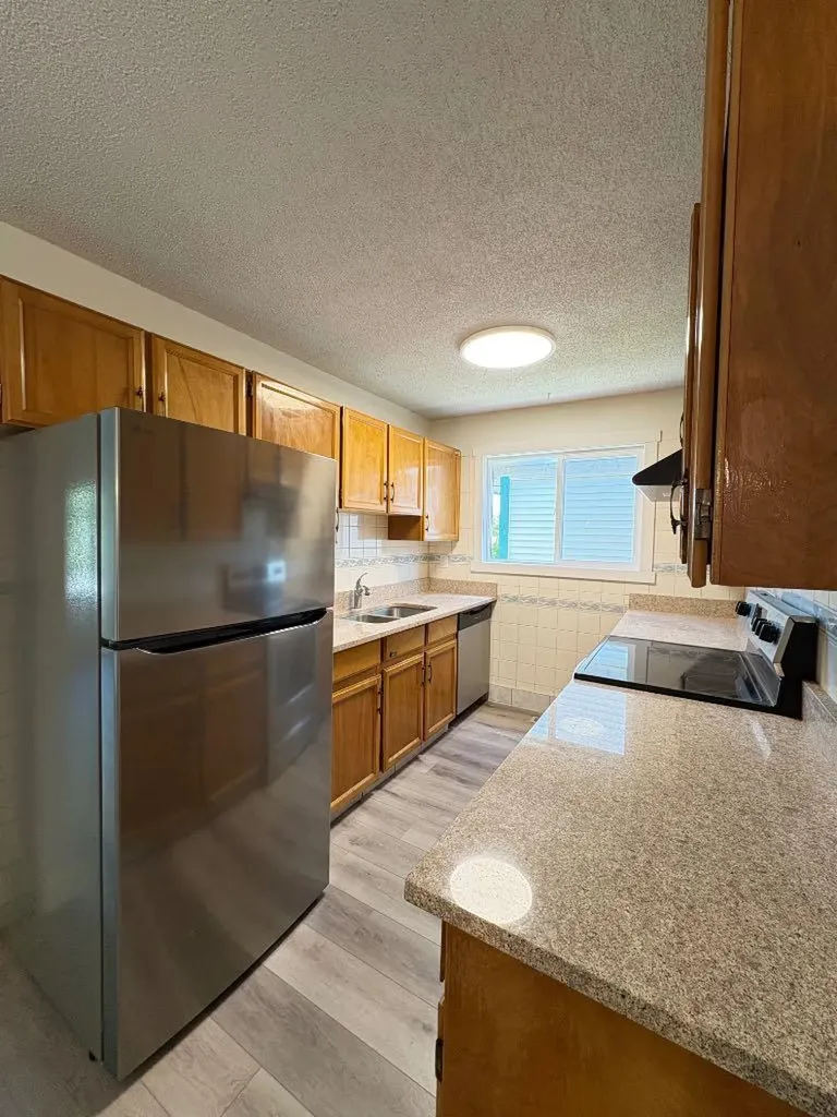 6879 Rundlehorn Drive NE Calgary AB T1Y 4P2