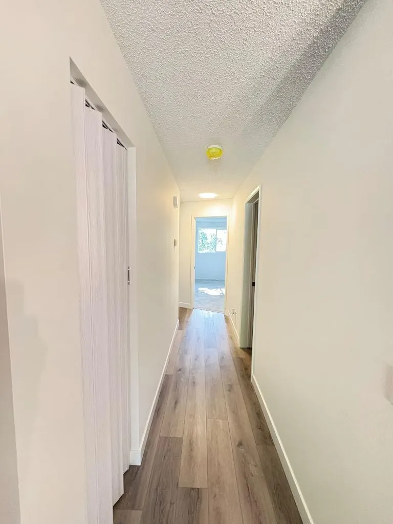 6879 Rundlehorn Drive NE Calgary AB T1Y 4P2