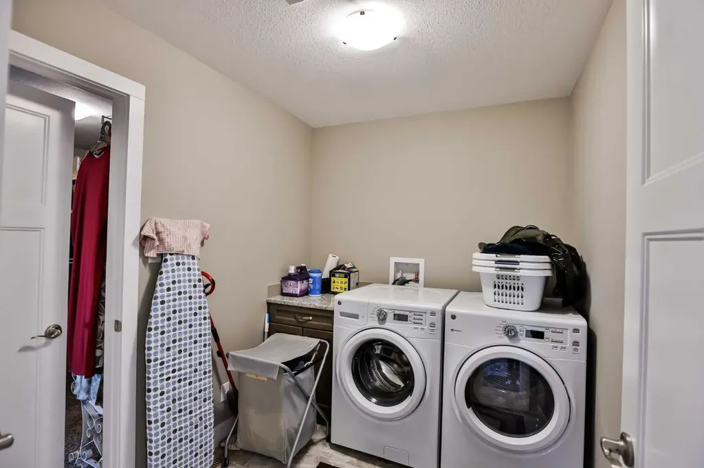333 10b Street Nobleford AB T0L 1S0