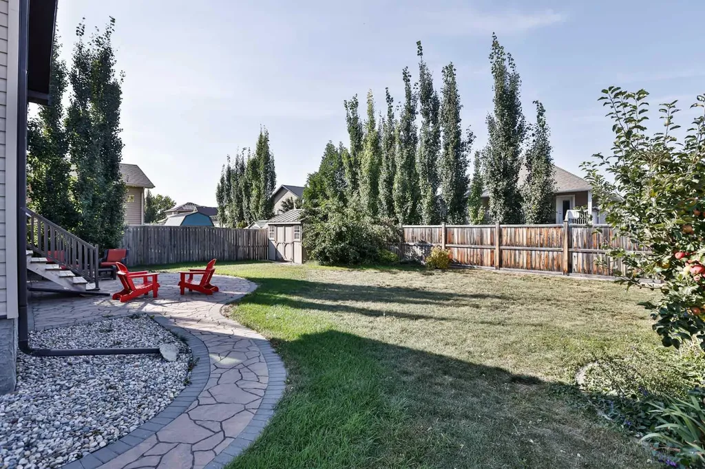 333 10b Street Nobleford AB T0L 1S0